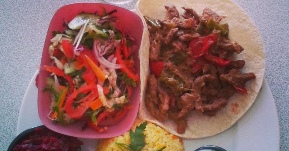 Ev yapımı Fajita tarifi Kadın