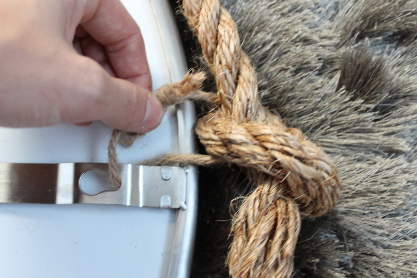 Wonderfully Made DIY Rope Mirror