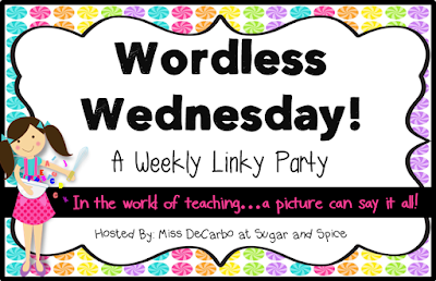 http://3.bp.blogspot.com/-0xJXW_FQji4/VZsKVM8PGmI/AAAAAAAAPFY/hd515n3o_2I/s640/WordlessWednesdayLinkyPic.png