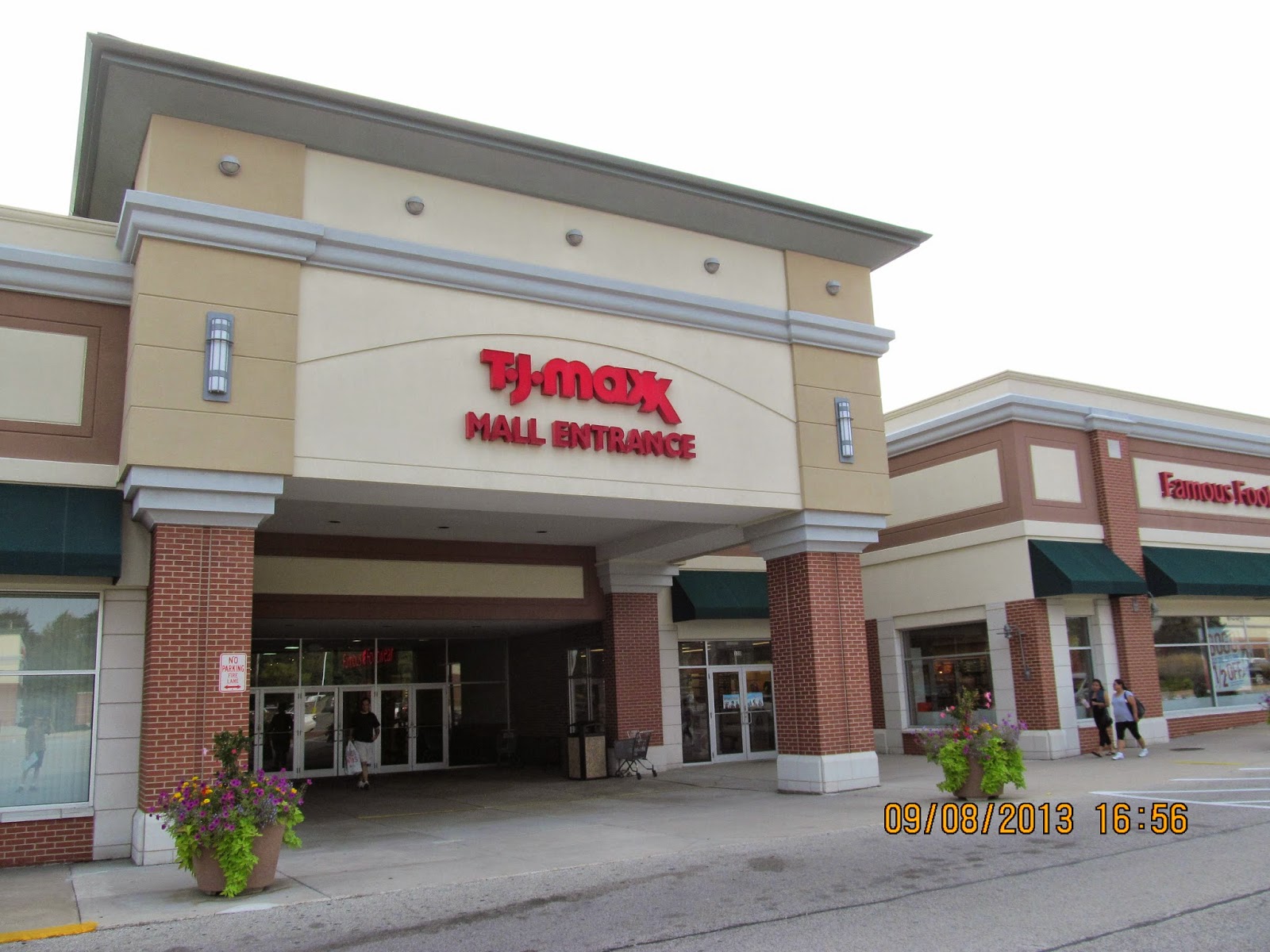 Trip to the Mall Deerbrook Mall (Deerfield, IL)