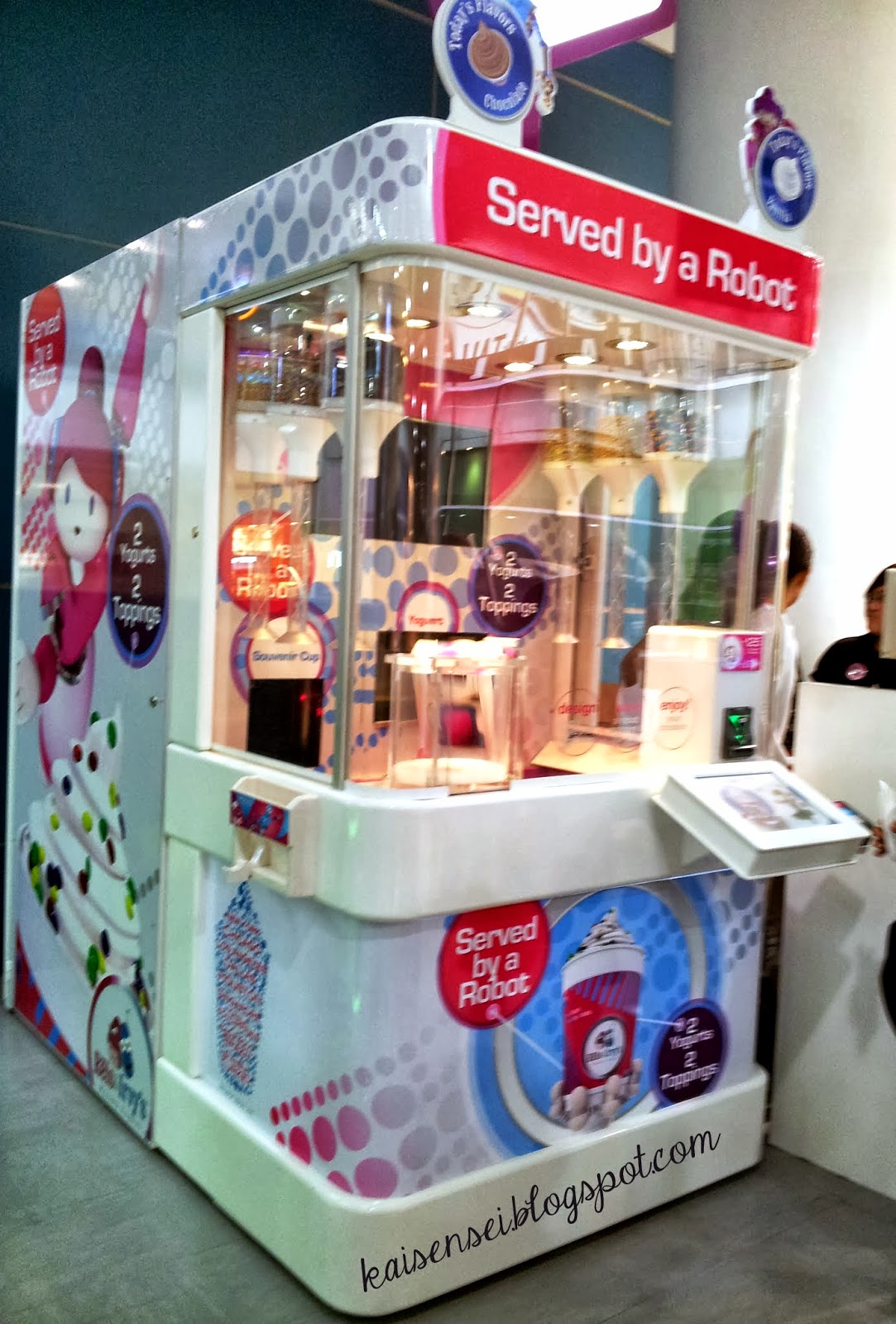 Brew of The Day Reis and Irvy's Frozen Yogurt Served by a Robot