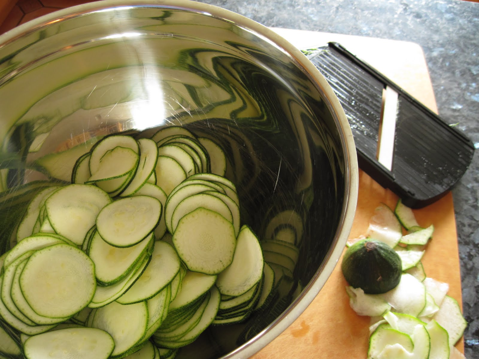 Zucchini chips a recipe Yankee Kitchen Ninja