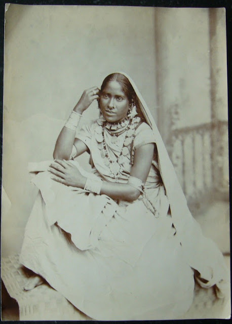 Portrait-of-a-woman---India-Undated-Photo-2