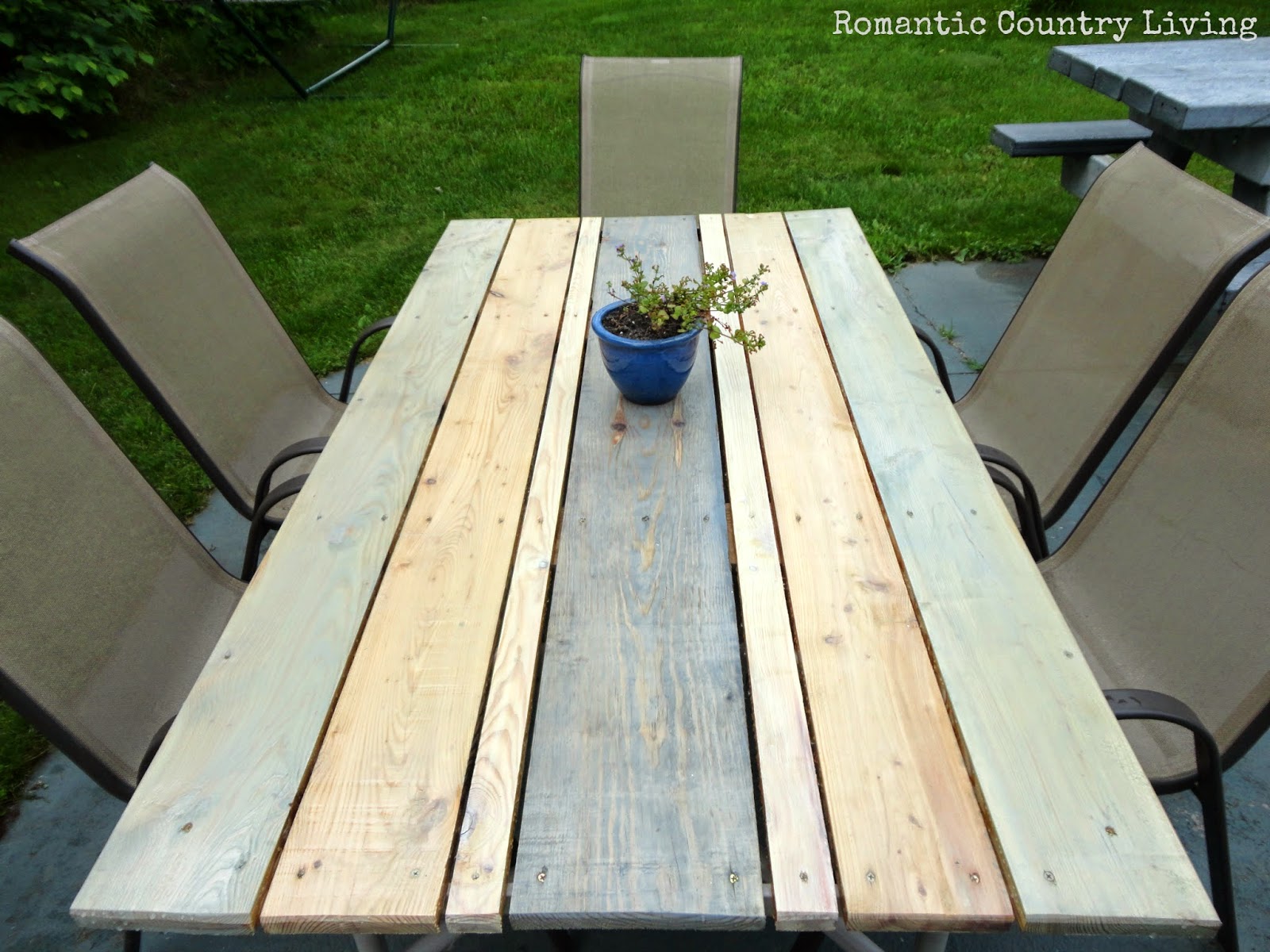 Romantic Country Living Outdoor Table Makeover