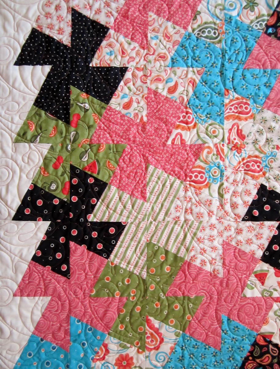 Roberta's Custom Quilting How to Quilt a Pretty Twister Quilt