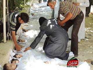 Le massacre d'al-Ghouta, Damas (Syrie), au gaz sarin, aurait fait près de deux milles morts et dix milles blessés.