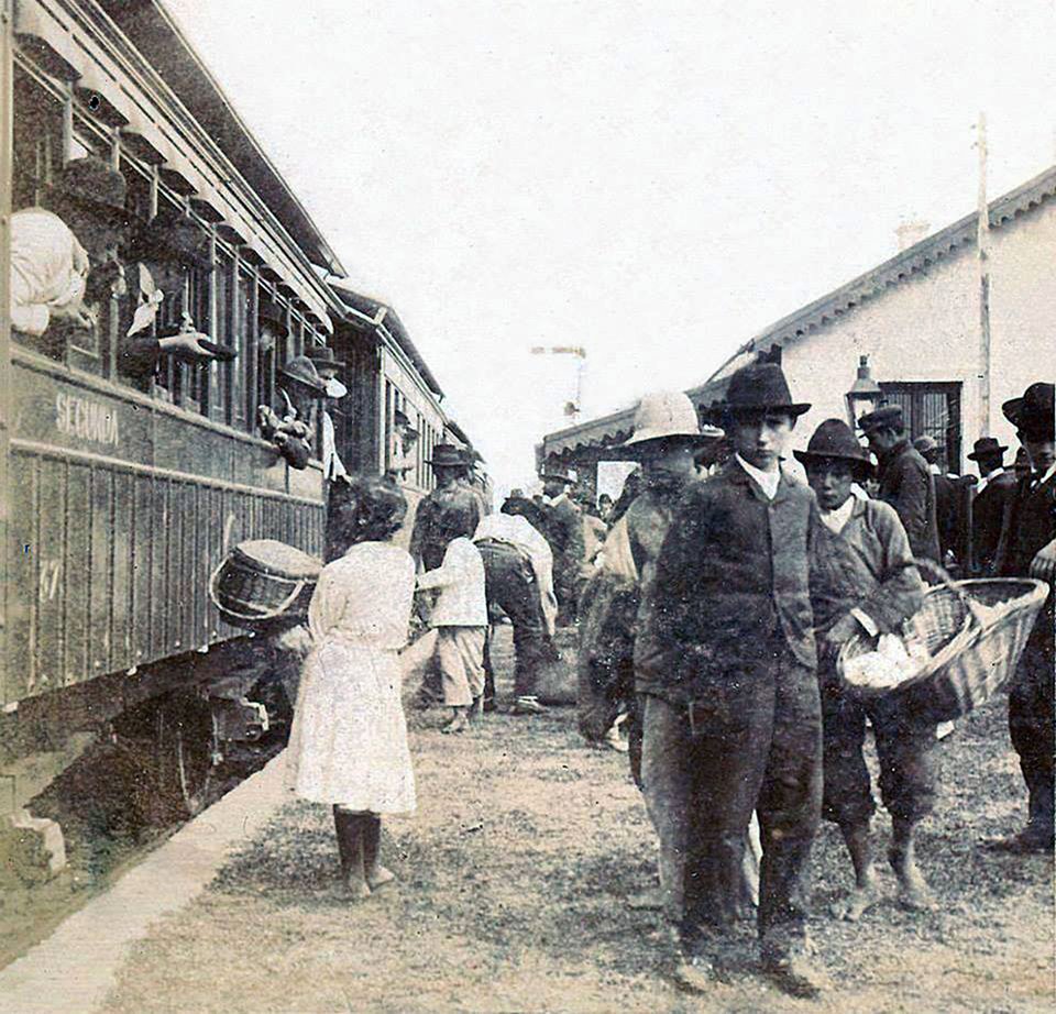 Circa 1910  Provincia de Corrientes - ESTACIÓN SALADAS  - FFCC NORDESTE ARGENTINO.