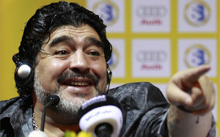Maradona: «Quiero ser el Wenger del Al Wasl»