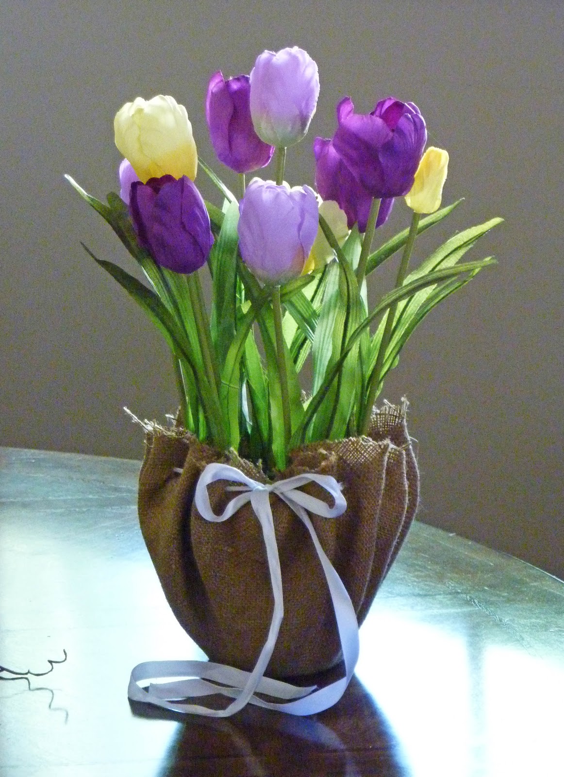 Creating Wonderful Spaces Burlap Gift Wrap!