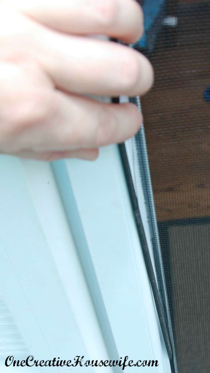 One Creative Housewife How To Fix A Screen