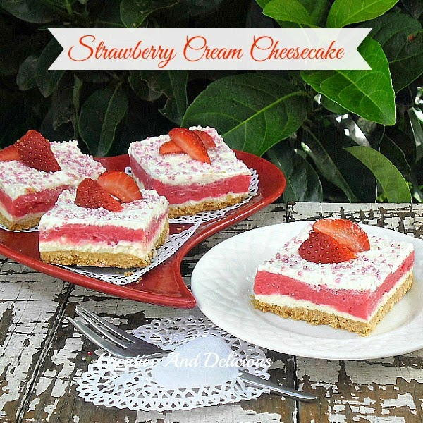Strawberry Cream Cheesecake ~ creamy, refreshing and delicious! #StrawberryCheesecake #Desserts #ValentinesDesserts Strawberry Cream Cheesecake ~ creamy, refreshing and delicious! #StrawberryCheesecake #Desserts #ValentinesDesserts