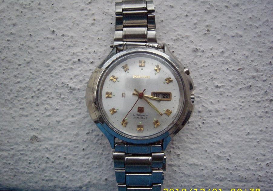 sokt80watches Beautiful Vintage Ricoh watch with faceted crystal 200