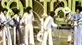 Hip Hop Lives Traditions Of Filipino Performance Grab The Mic Like I M On Soul Train