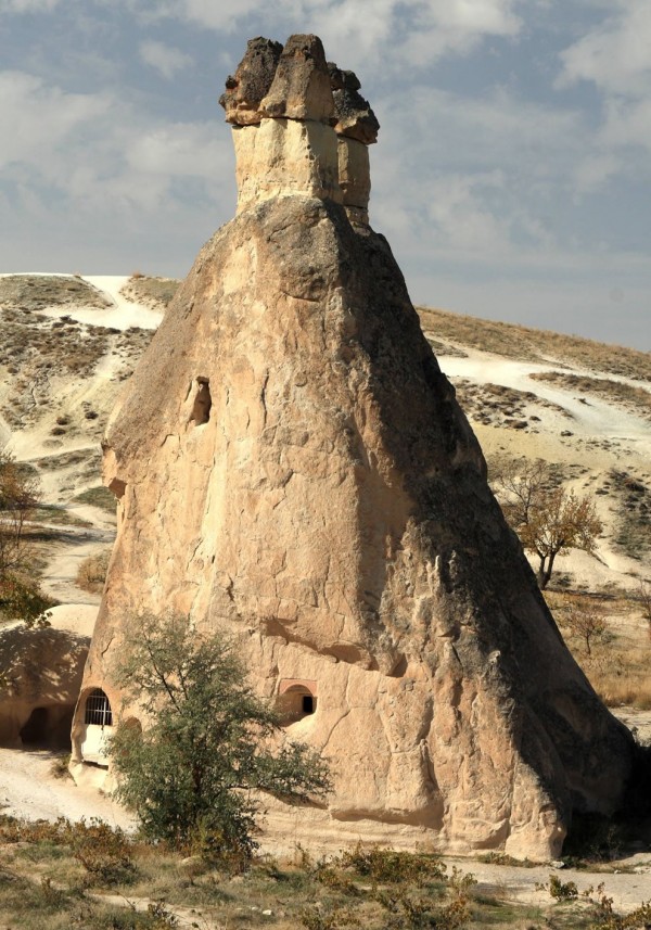 صور من مدينه الغرابة والسحر المخضب : كابادوكيا في تركيا  Cappadocia+Turkey,+%285%29