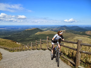 PUY DE DOME (ALVERNIA - FRANCIA)