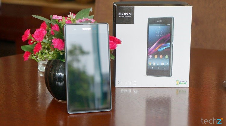 [Image: Sony-Xperia-Z13.jpg]