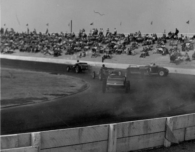 Lost California Santa Ana, Racing 194647