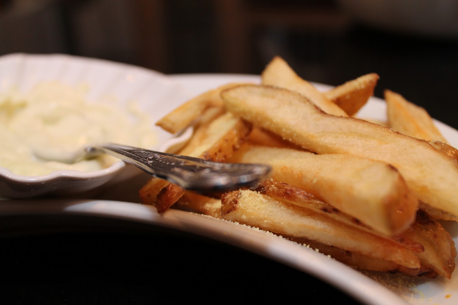 Serena's Medium Rare Seasoned French Fries and Wasabi Mayo