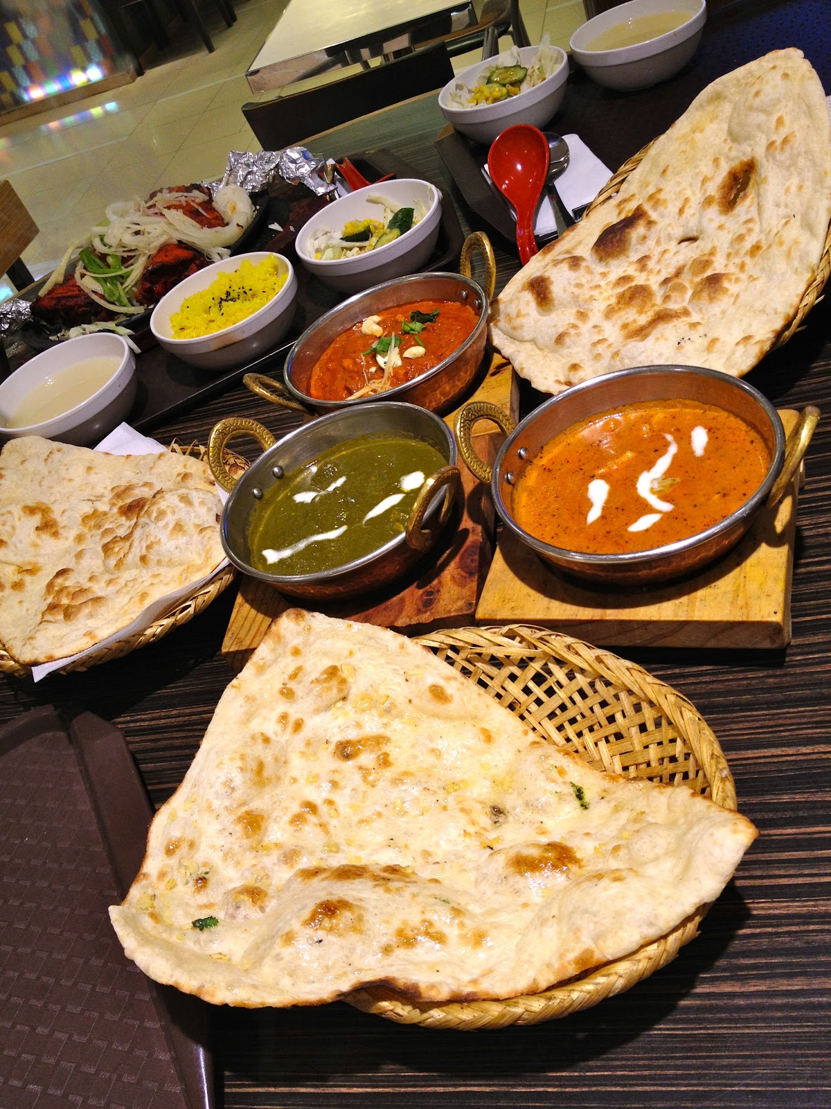 a hungry girl's guide to taipei CLOSED! indian/food court i strongly