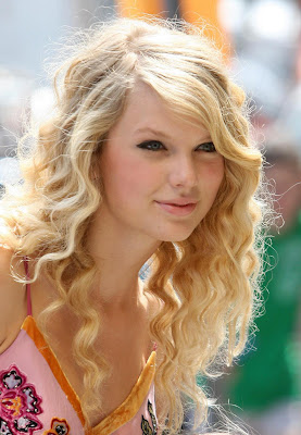 Beautiful Taylor Swift Wallpaper