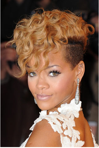 Rachael Beauty Hair Stylist Beautiful Rihanna Hairstyles