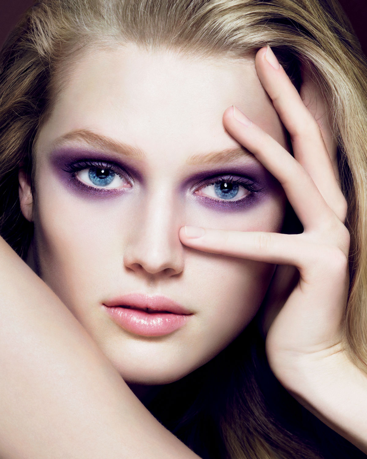 http://3.bp.blogspot.com/-1D9P1OWFfTY/UK_IssEf_NI/AAAAAAAAB5o/Jx71bBsK9NU/s1600/23(1)+Toni+Garrn.jpg