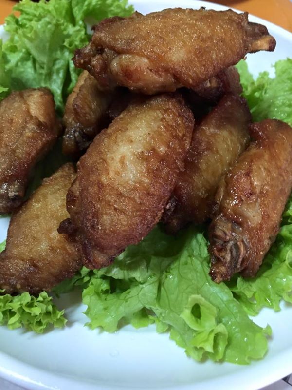Deep fried Oyster Sauce and Sesame Oil MidWings by Rita Ng