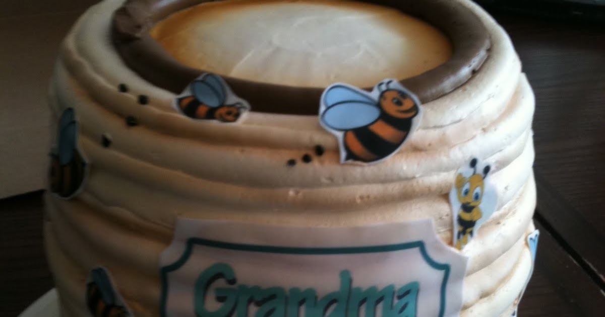 Hector's Custom Cakes honey pot cake