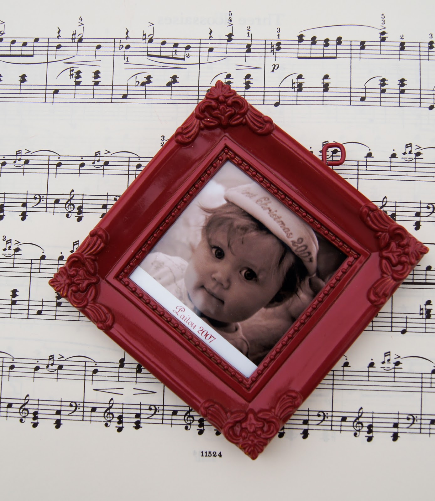 K.I.S.S. {Keep It Simple, Sister} Pottery BarnInspired Picture Frames