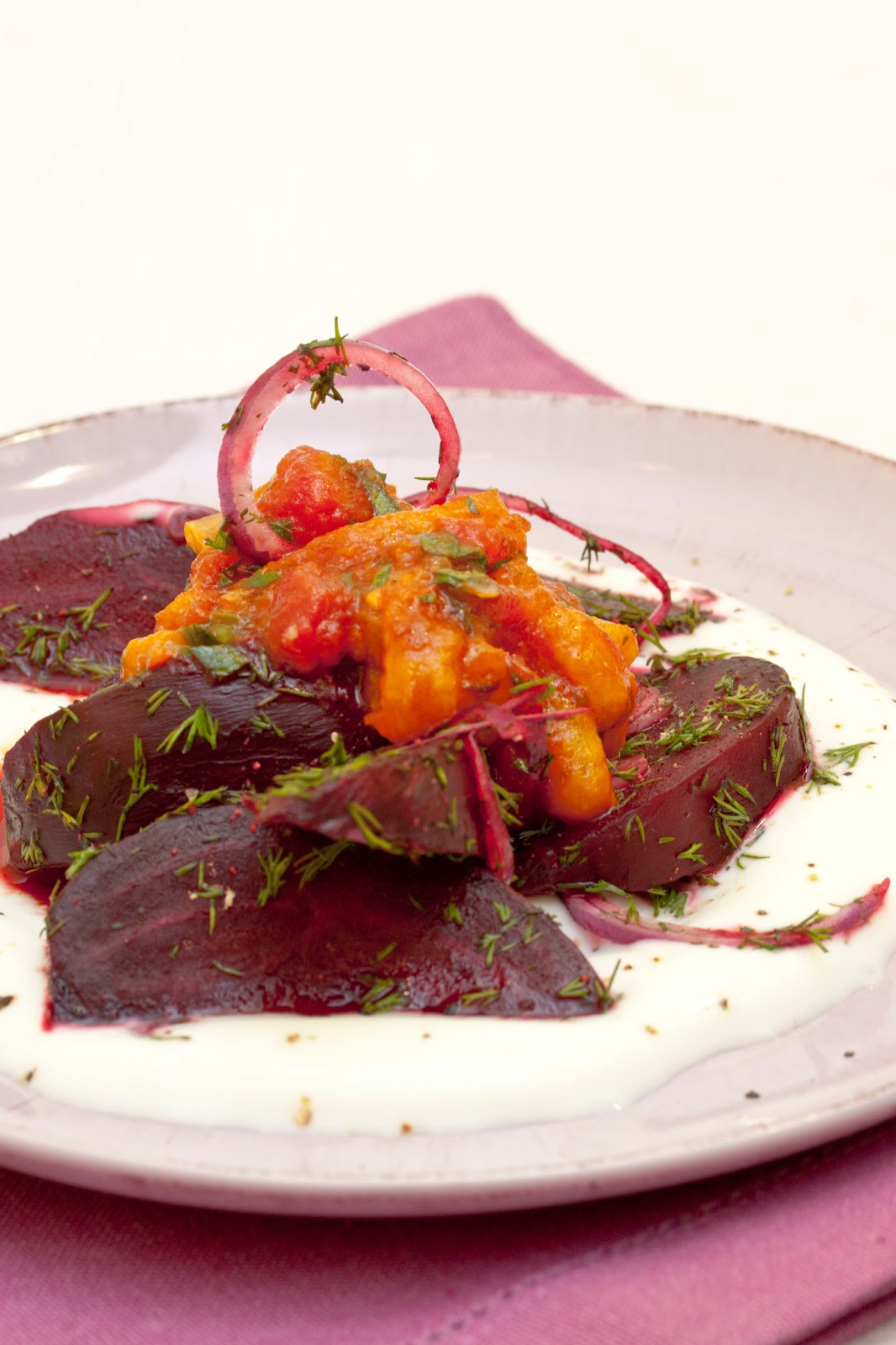 kulinarisches Tagebuch Rote Bete mit PaprikaTomatenRelish