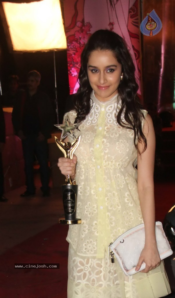 Stardust Awards Red Carpet Pic1 - Stardust Awards Red Carpet Pics