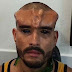 Voici Henry, l'homme-démon, attendez de voir ce qu'il a fait à son nez. OMG!