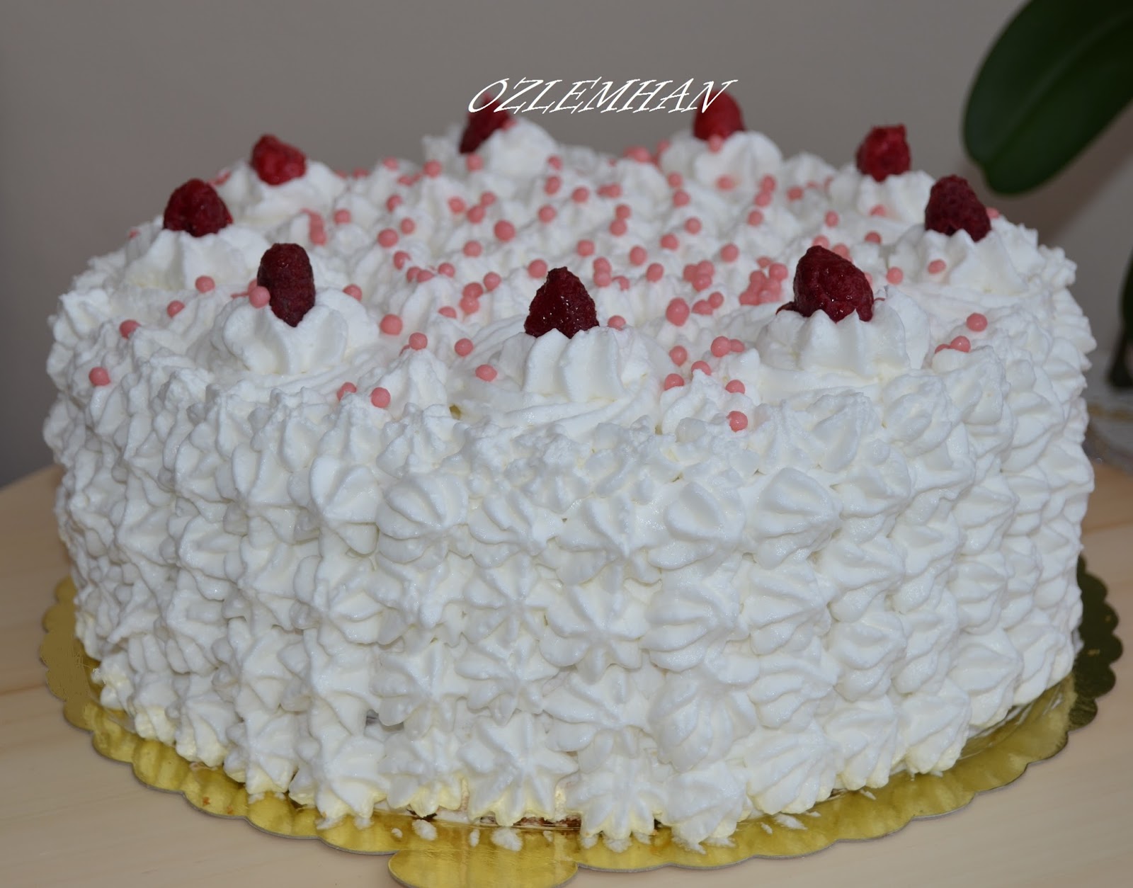 beyaz çikolatalı pasta