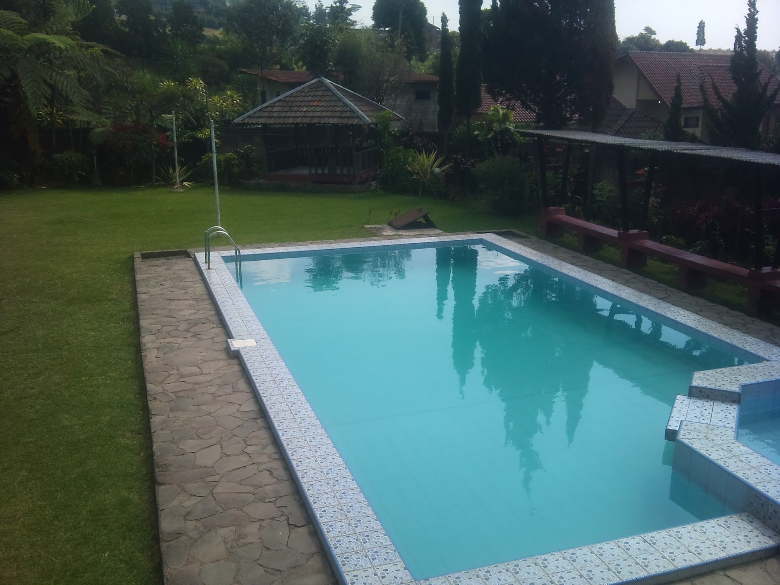 SEWA VILLA CISARUA PUNCAK BOGOR