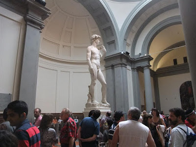 allowed to take picture, photo, statue of david, amazing sculpture