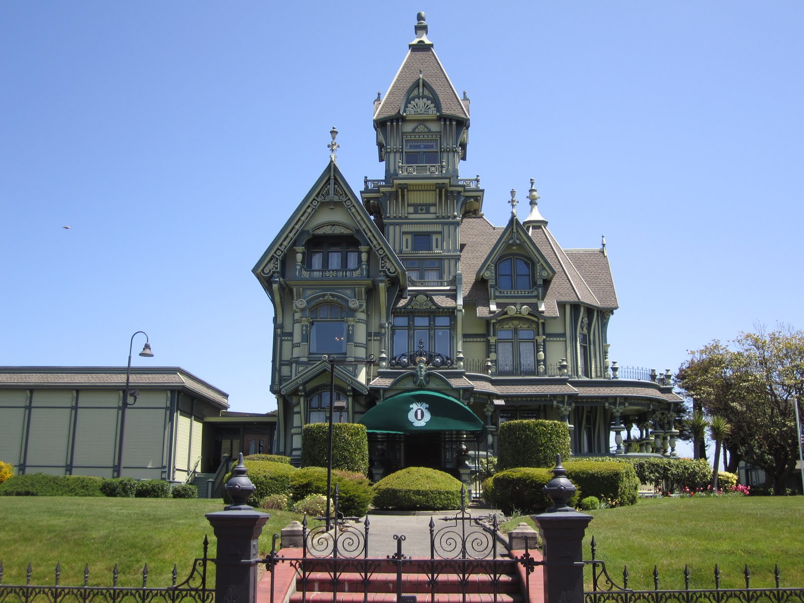 Go with the Gilmore's Eureka CA and Victorian Houses