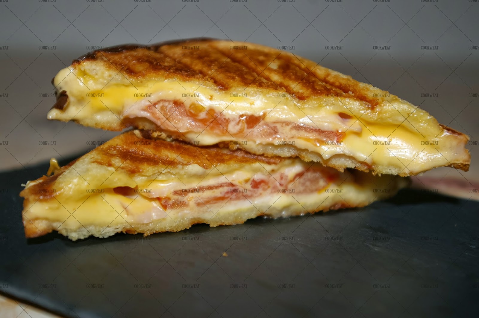 Recette De Croque Monsieur Au Bacon Cheddar Et Tomates