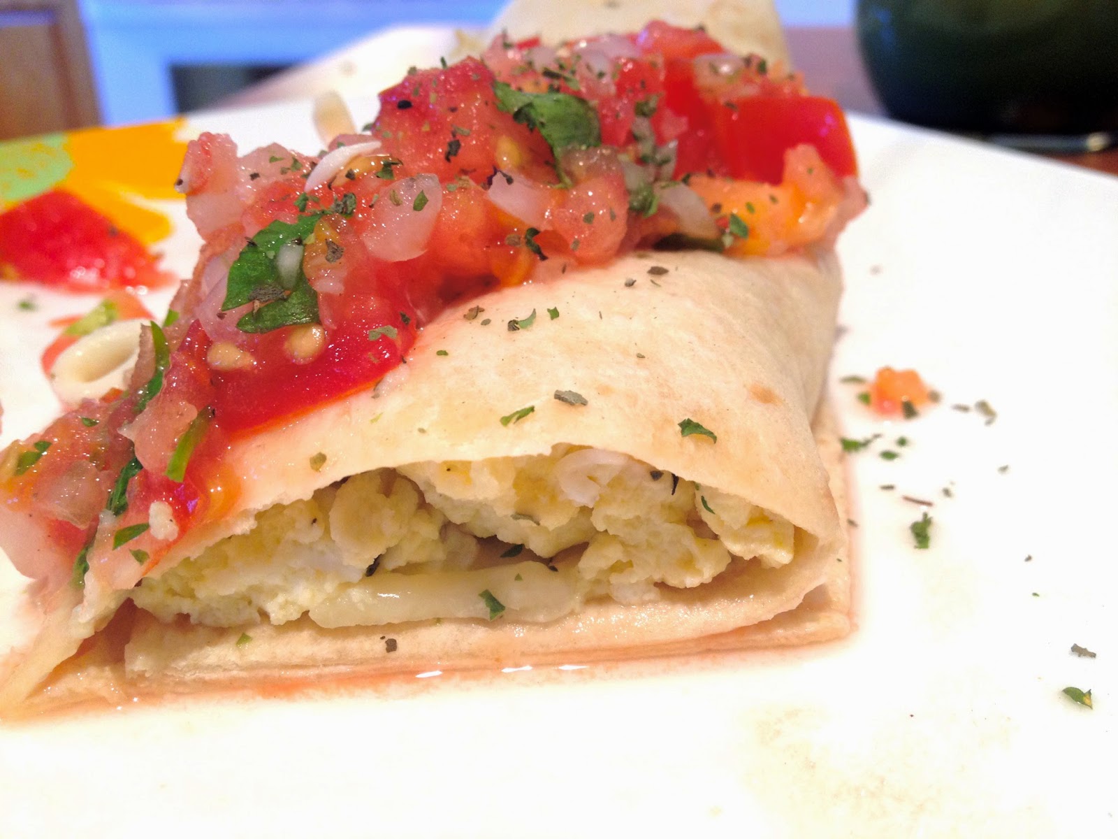 BREAKFAST BURRITO & HOMEMADE SALSA / My Healthy Fashion