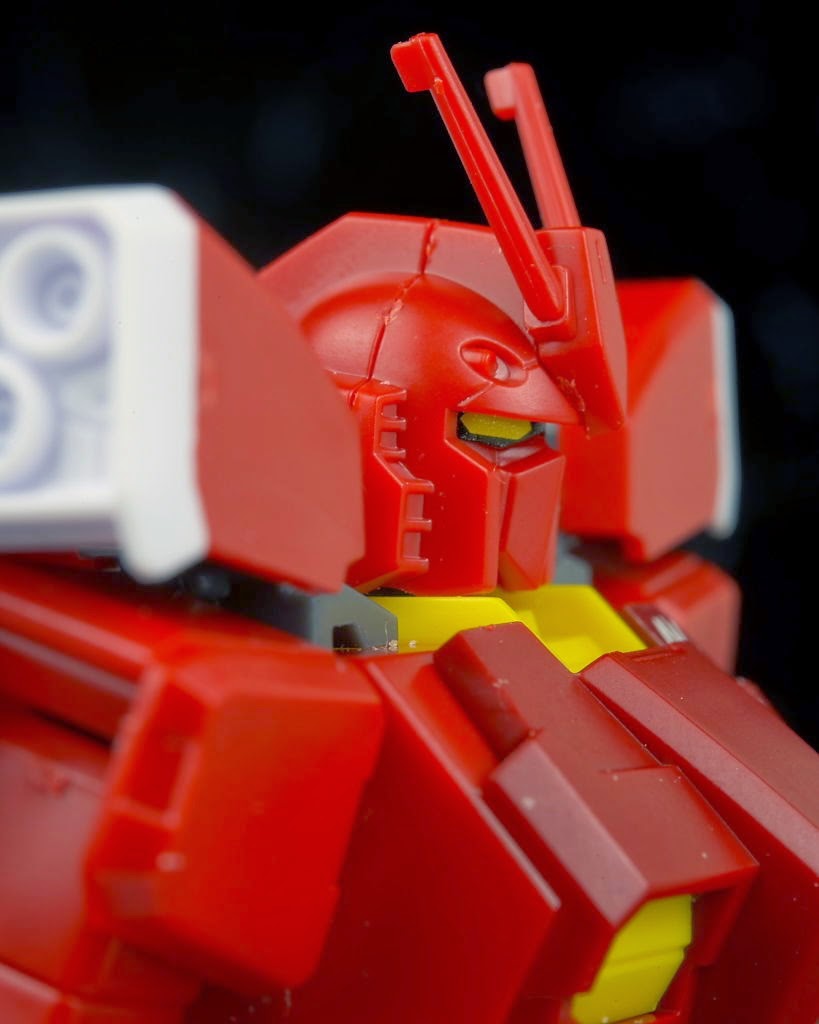 Gundam Family HGBF 1/144 Gundam Amazing Red Warrior Review