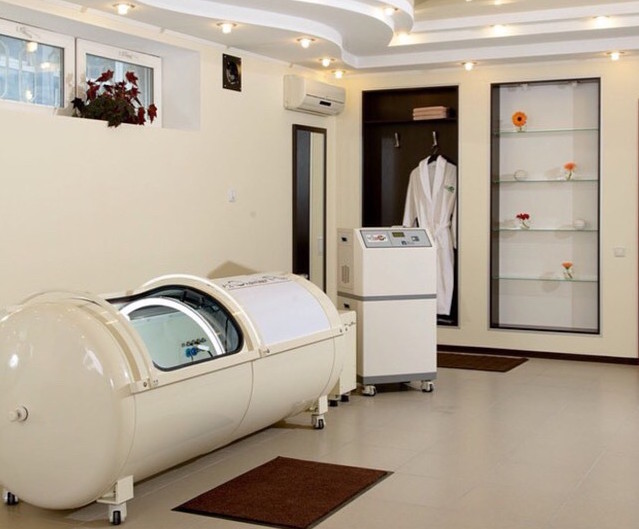 Hard Hyperbaric oxygen Therapy chamber - 1.5 ATA