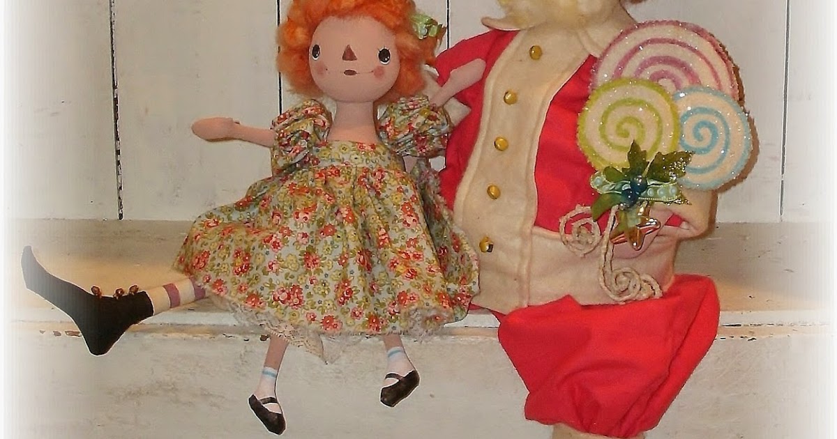 Pywackit Primitives Santa , Dolly and Lollies