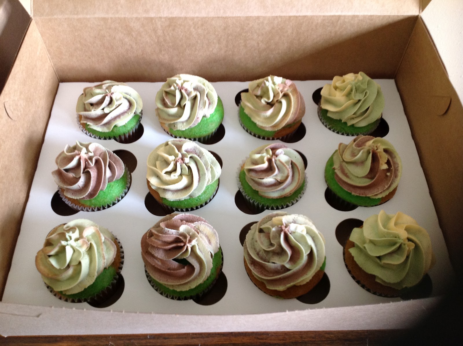 Stacey's Sweetz Cakes & Cupcakes Galore