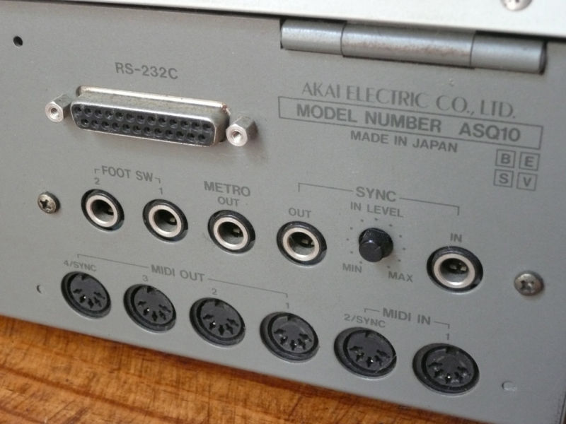 Akai Asq10