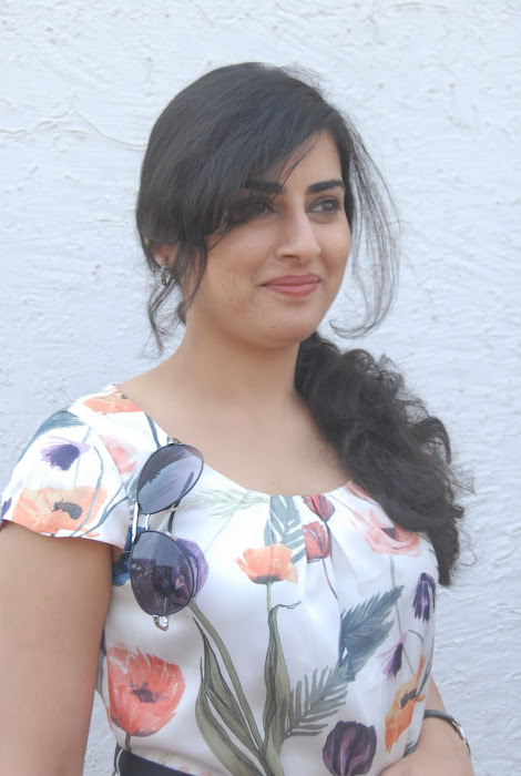 archana at spreading smiles day, archana veda new glamour  images