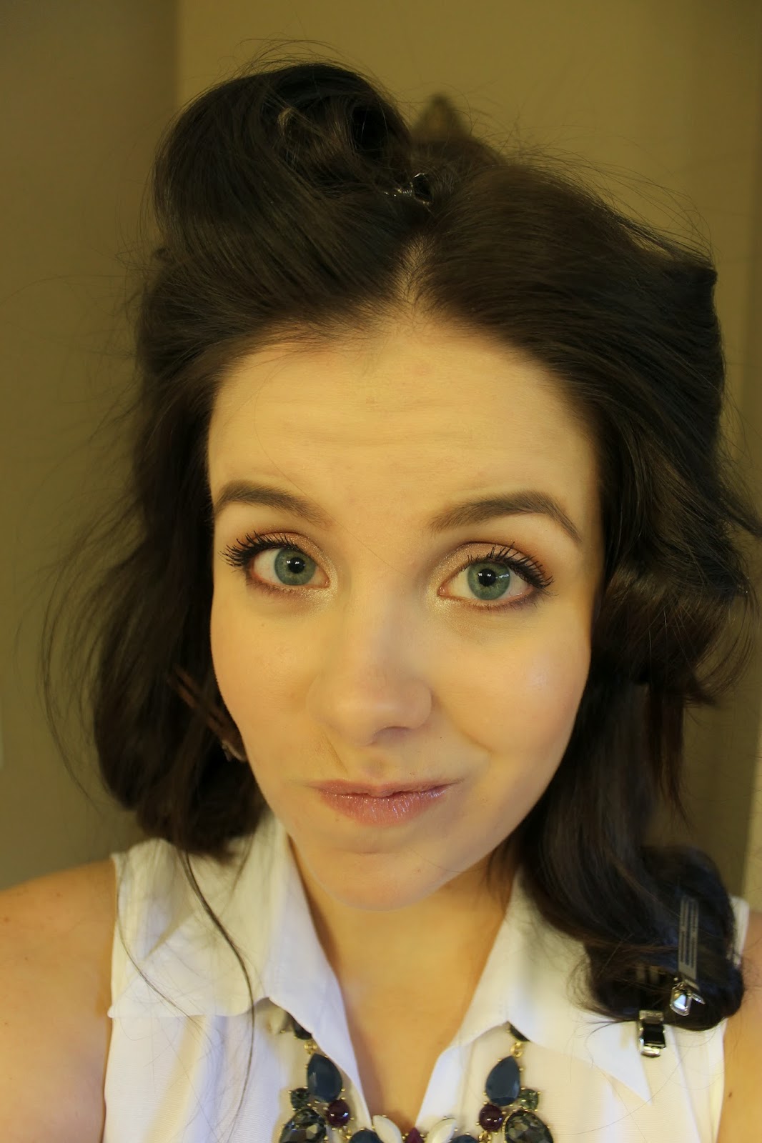 In the pursuit of novelty: Everyday Pin Curls: A Hair Tutorial