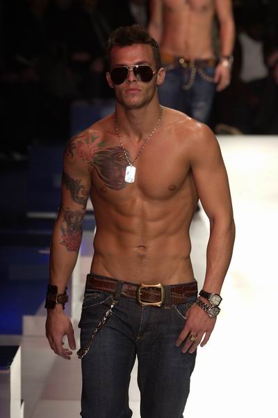 Male Models With Tattoos