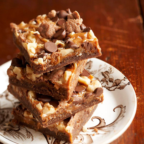 Christmas Goodness Chewy Chocolate Caramel Bars