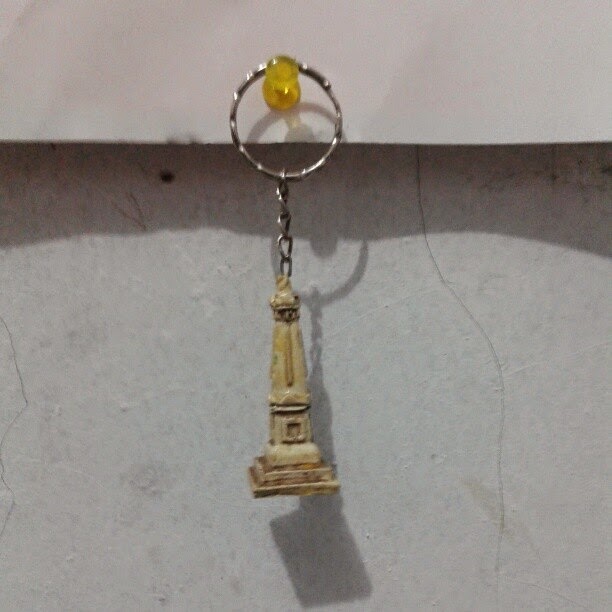 walau mulut bungkam tangan bicara oleh oleh gantungan kunci walau mulut bungkam tangan bicara oleh oleh gantungan kunci