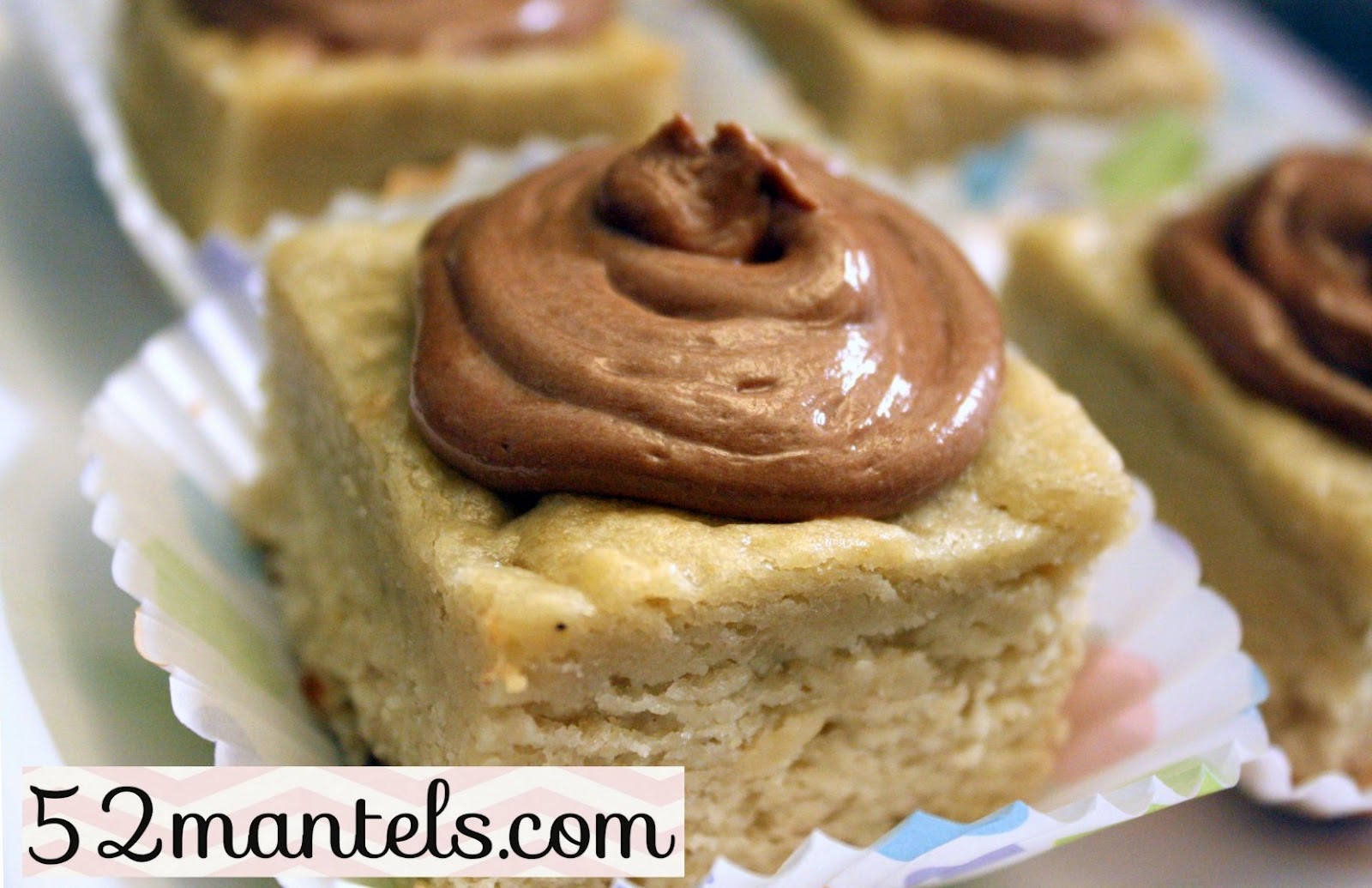 52 Mantels Banana Cookie Bars & Nutella Buttercream Icing