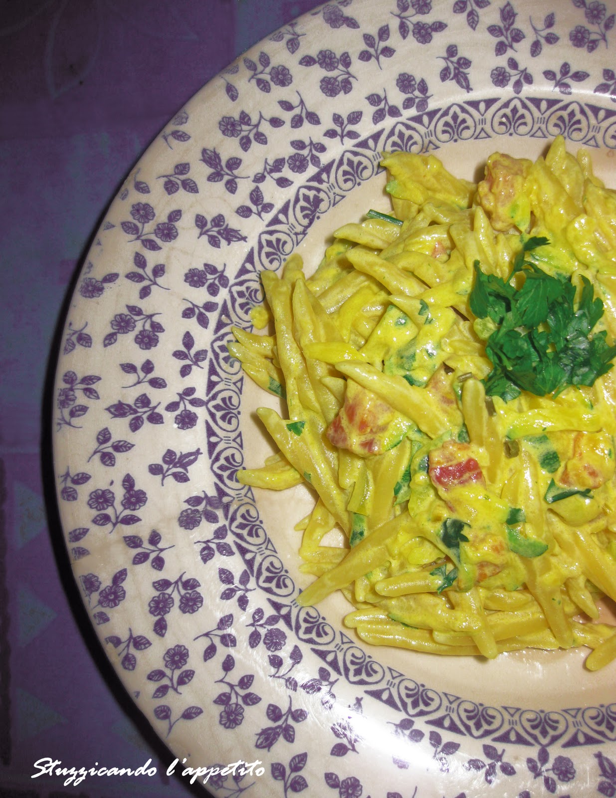 Stuzzicando l'appetito Trofie con zucchine, pancetta, panna e zafferano